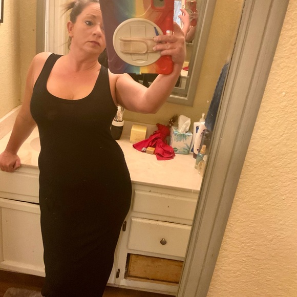 NEW LISTING‼️OLD NAVY Maxi Dress - Picture 14 of 16